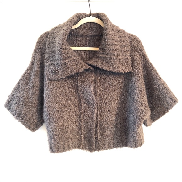 Vintage Taupe Boucle Sweater with Detachable Shearling Collar - Picture 8 of 14